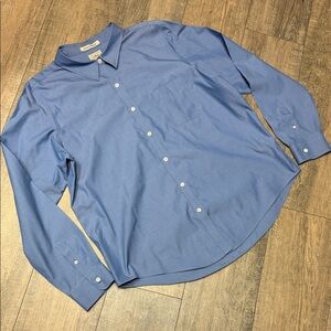 NWOT L.L. Bean Women's Blue Button-Down Wrinkle Resistant Cotton Shirt